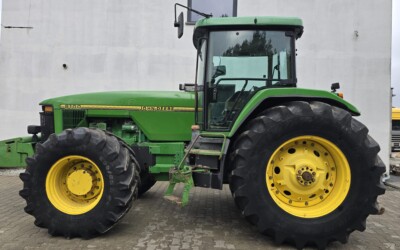 John Deere 8100