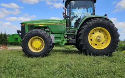 John Deere 8400